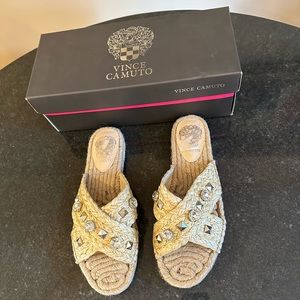 Vince Camuto bling string open top sandals size 6.5